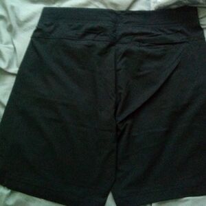 2 pair of Kenneth cole dri-fit summer shorts